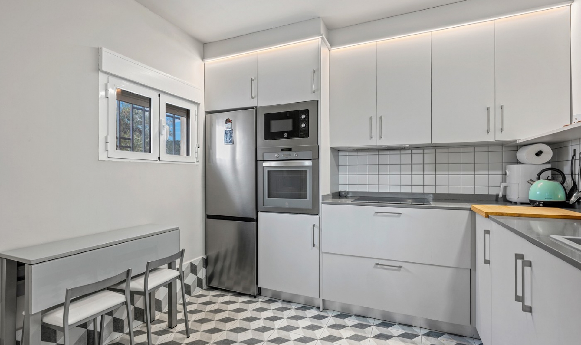 Resale - Chalet -
Elche/Elx