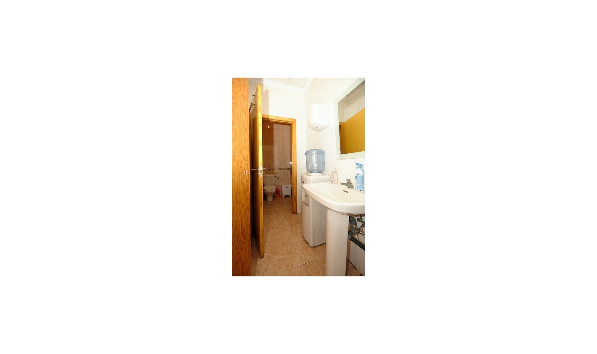 Resale - Commercial -
Benijofar