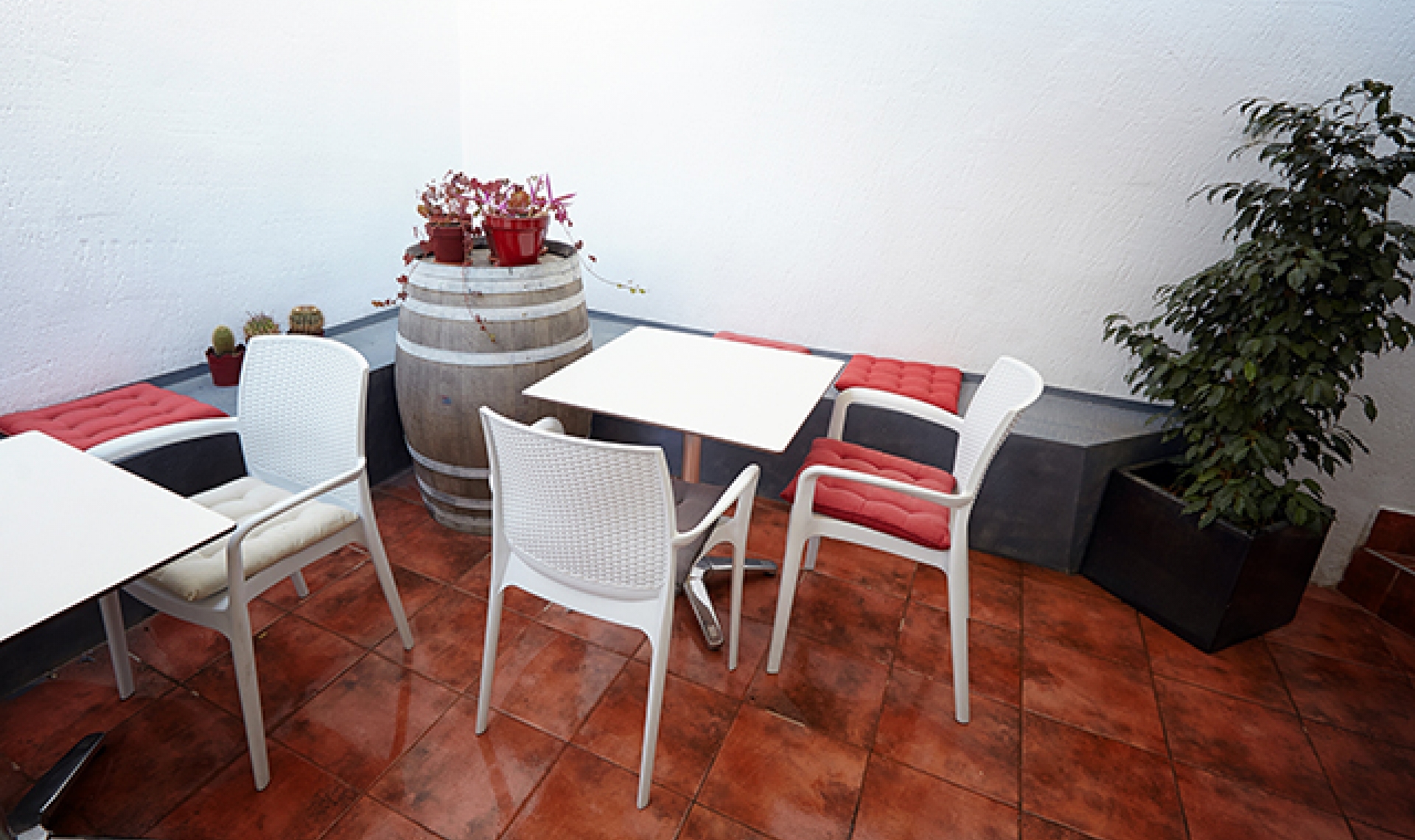 Resale - Commercial -
Benijofar