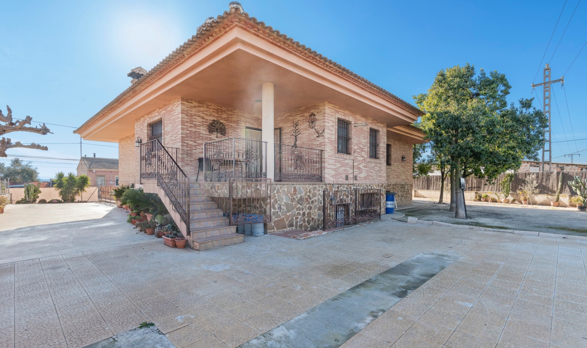 Resale - Country estate -
Beniel - Carretera de Beniel