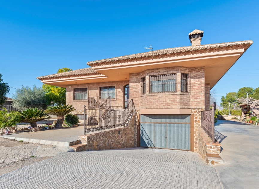 Resale - Country estate -
Beniel - Carretera de Beniel