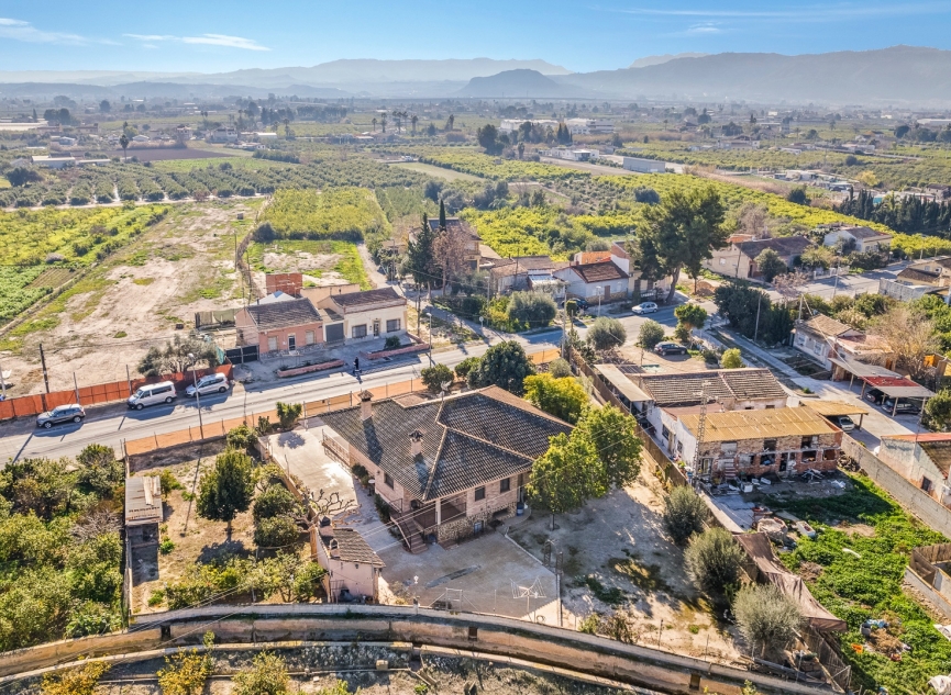 Resale - Country estate -
Beniel - Carretera de Beniel