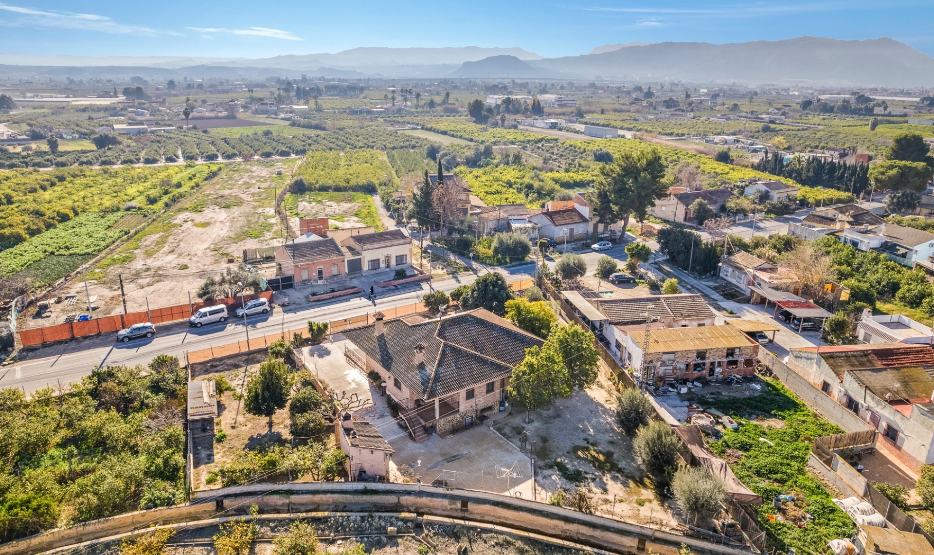 Resale - Country estate -
Beniel - Carretera de Beniel