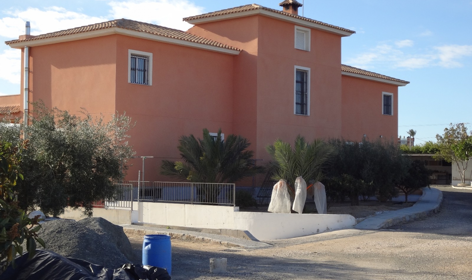 Resale - Country estate -
El Altet