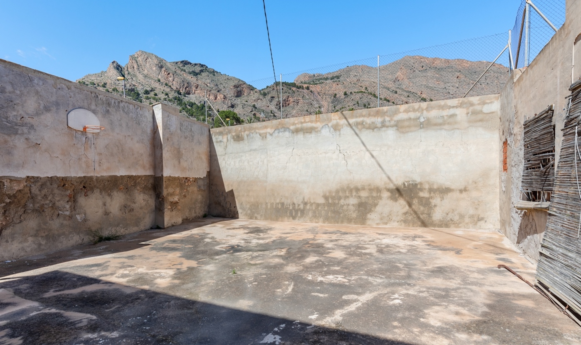 Resale - Country estate -
Orihuela