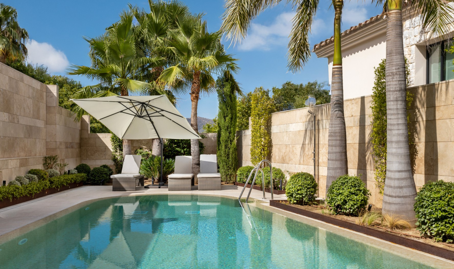 Resale - Duplex -
La Quinta
