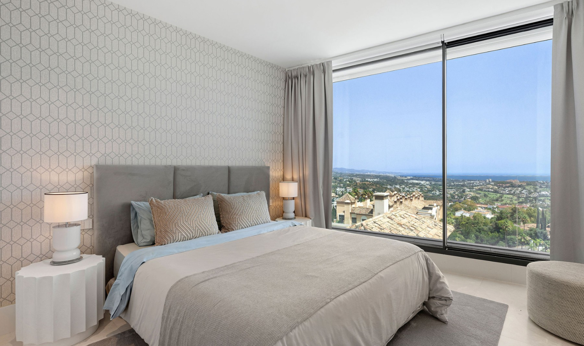 Resale - Duplex -
La Quinta