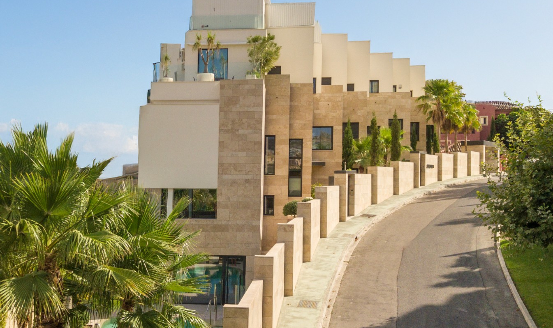 Resale - Duplex -
La Quinta