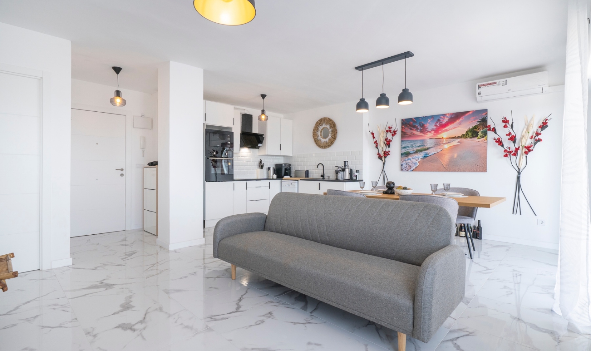 Resale - Flat -
Orihuela Costa - Punta Prima