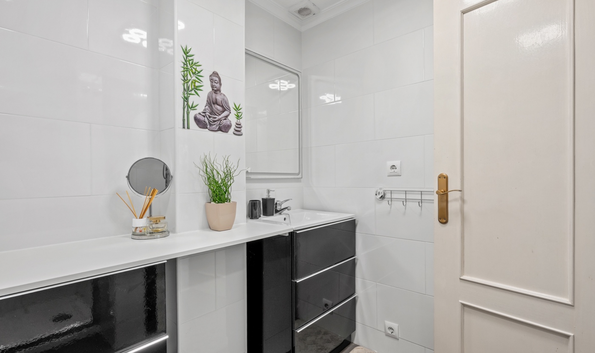 Resale - Ground floor apartment -
Pilar de la Horadada - El Pilar de la Horadada