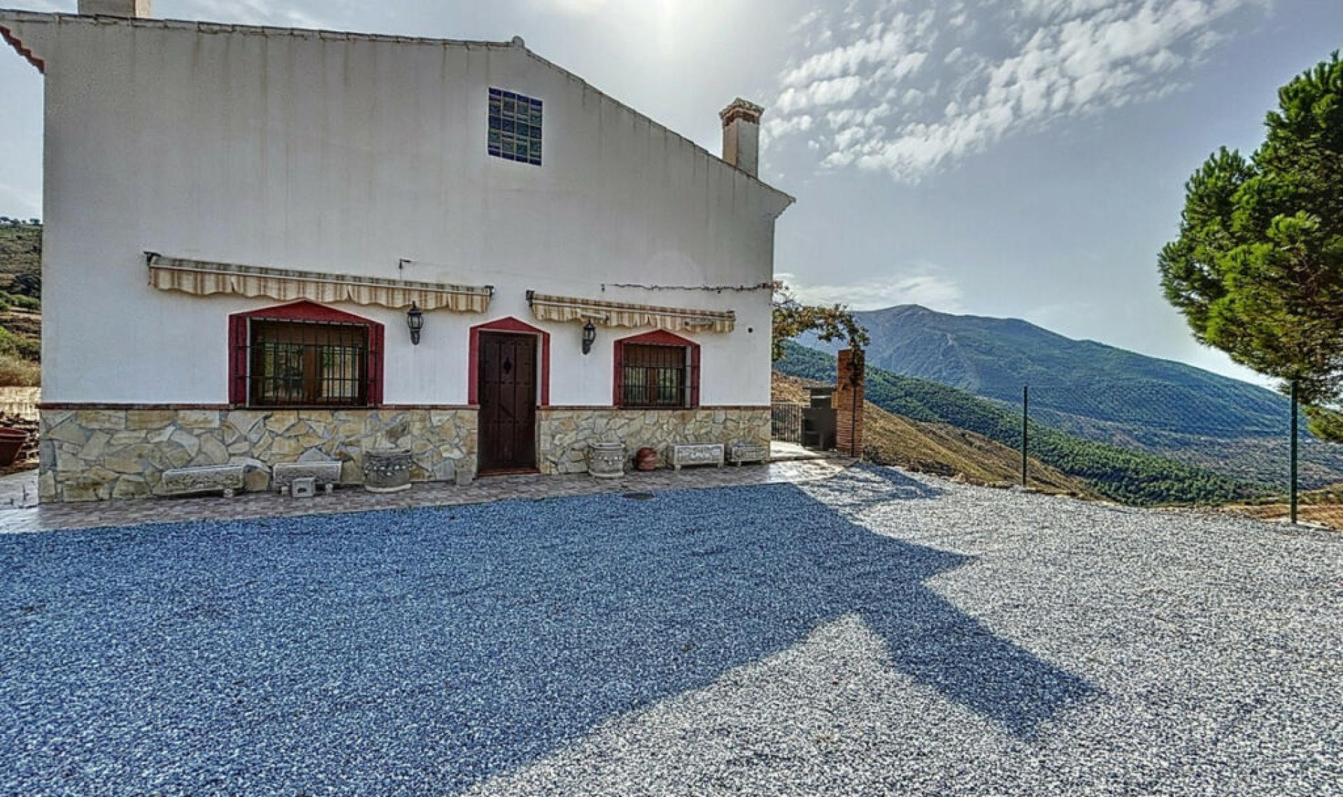 Resale - House -
Alcaucín