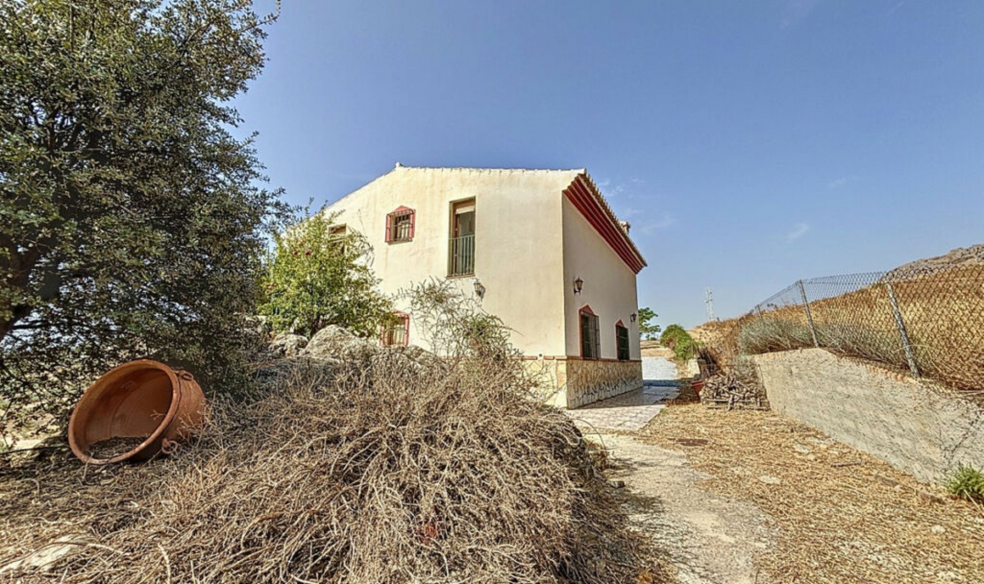 Resale - House -
Alcaucín