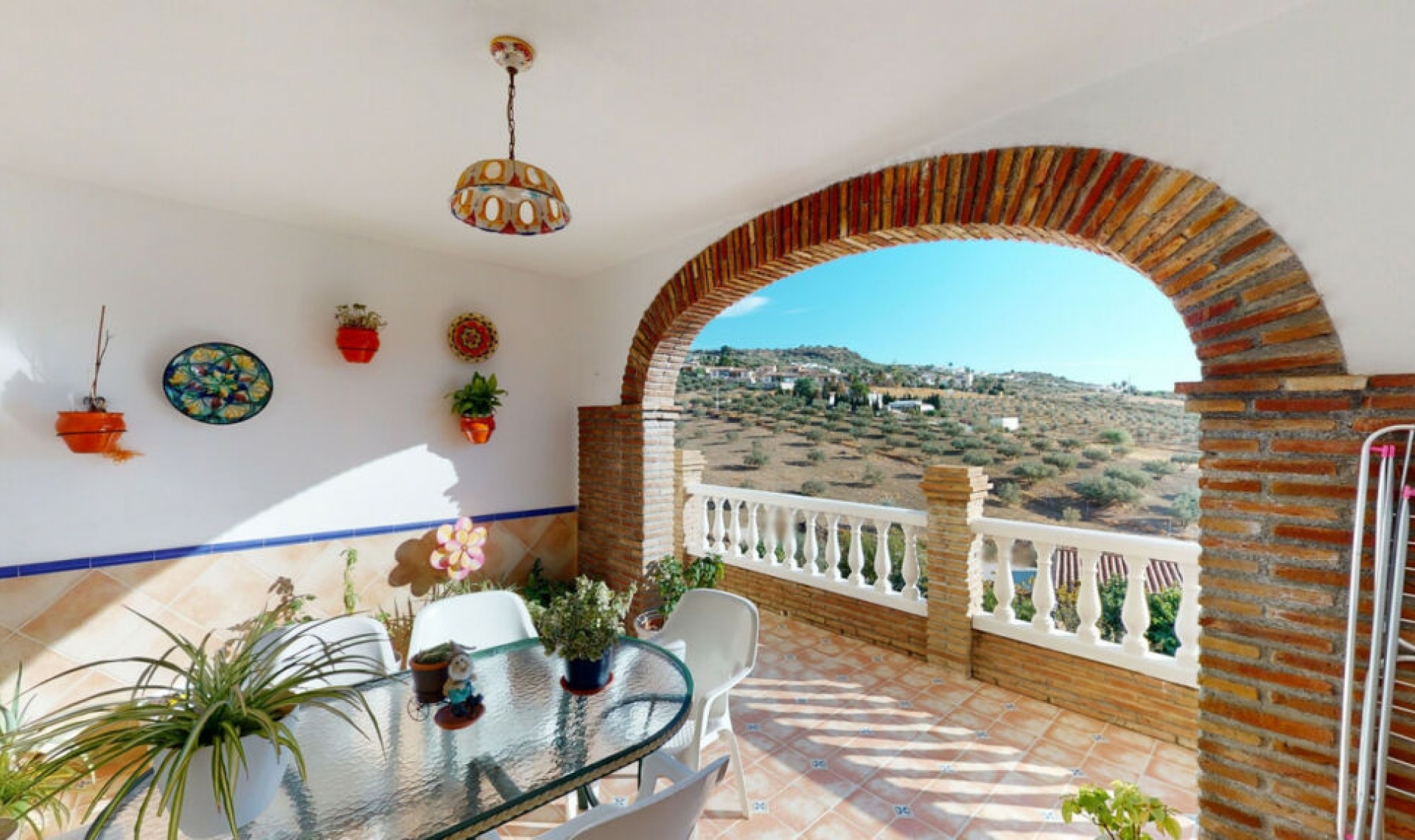 Resale - House -
Alcaucín
