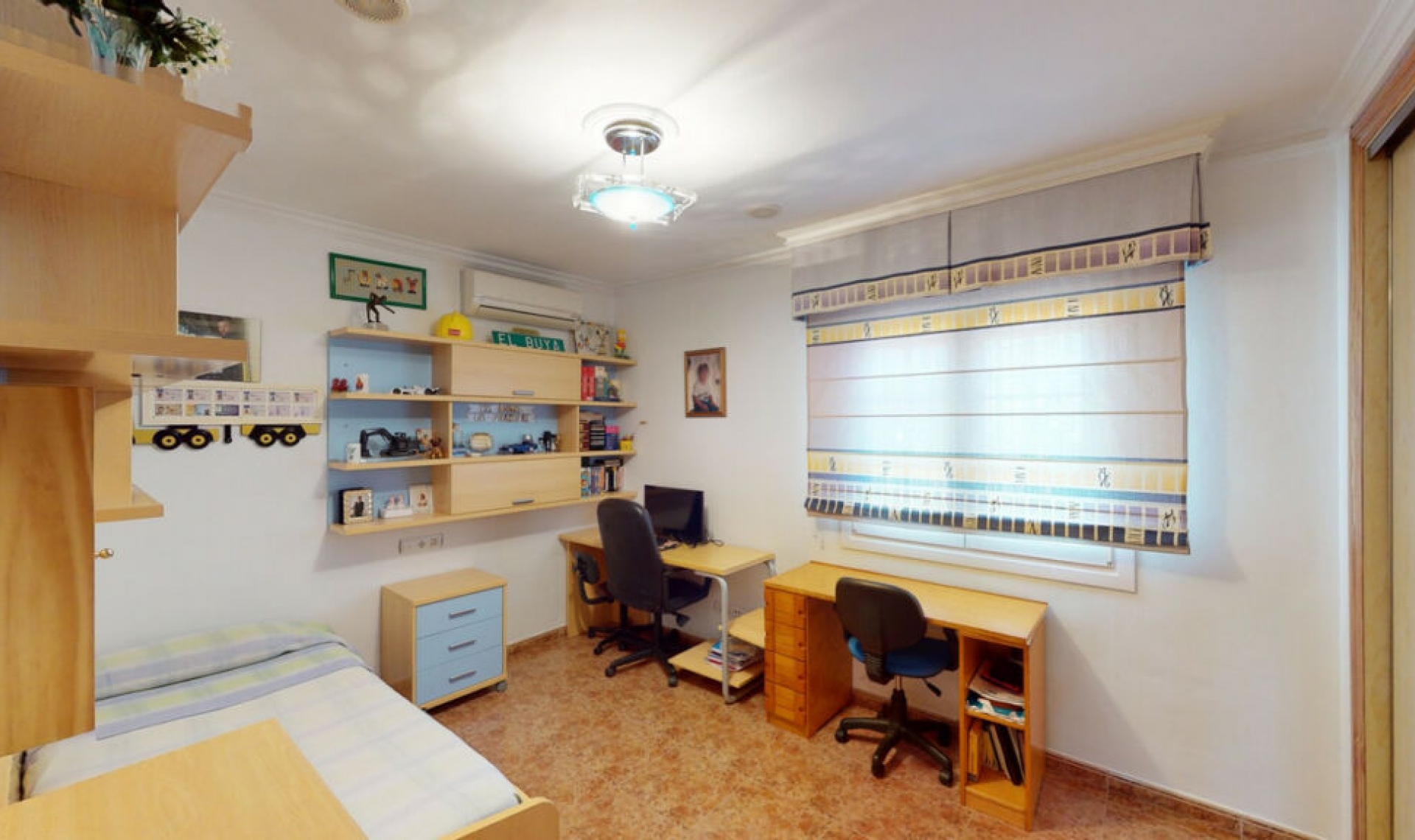 Resale - House -
Alcaucín