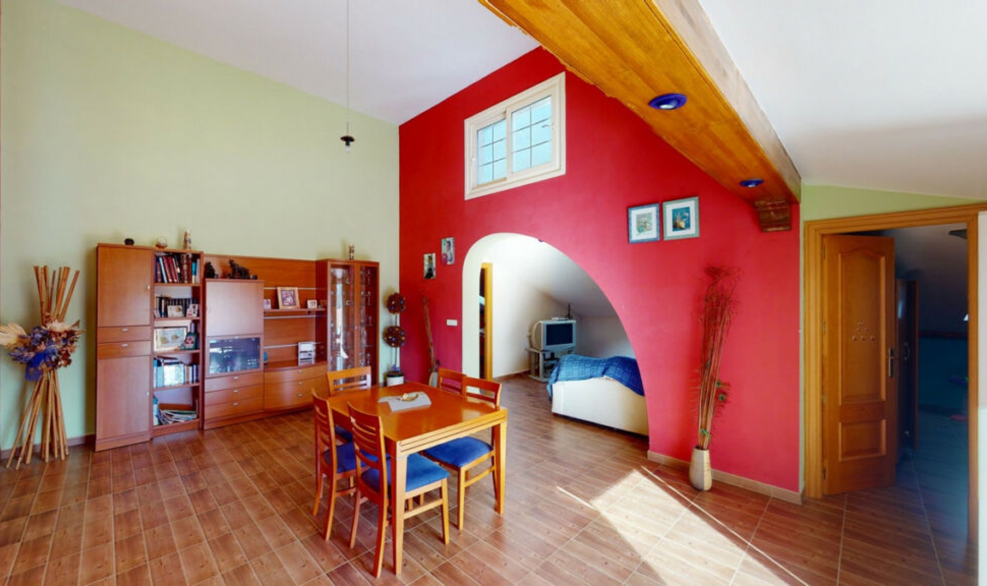 Resale - House -
Alcaucín