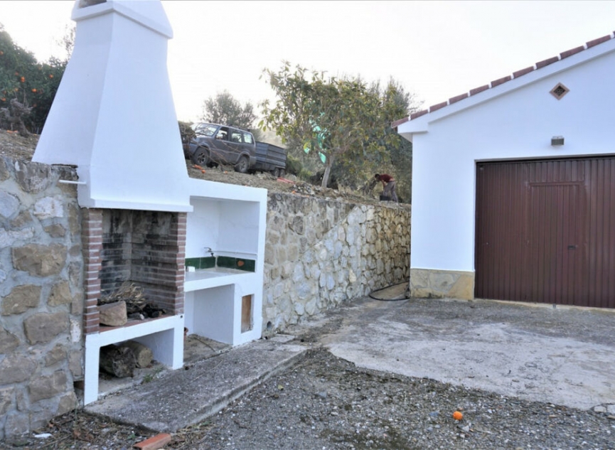 Resale - House -
Alcaucín