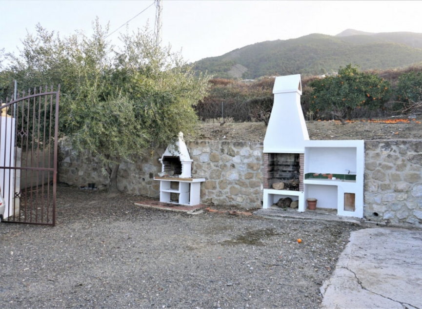 Resale - House -
Alcaucín