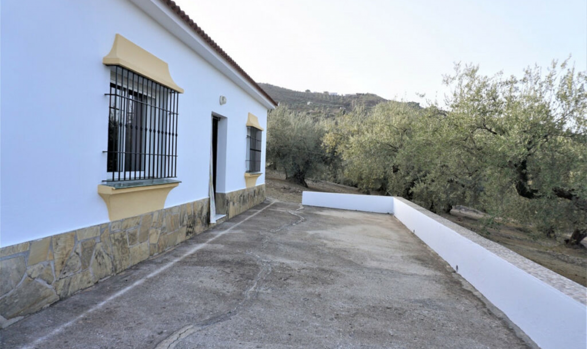Resale - House -
Alcaucín