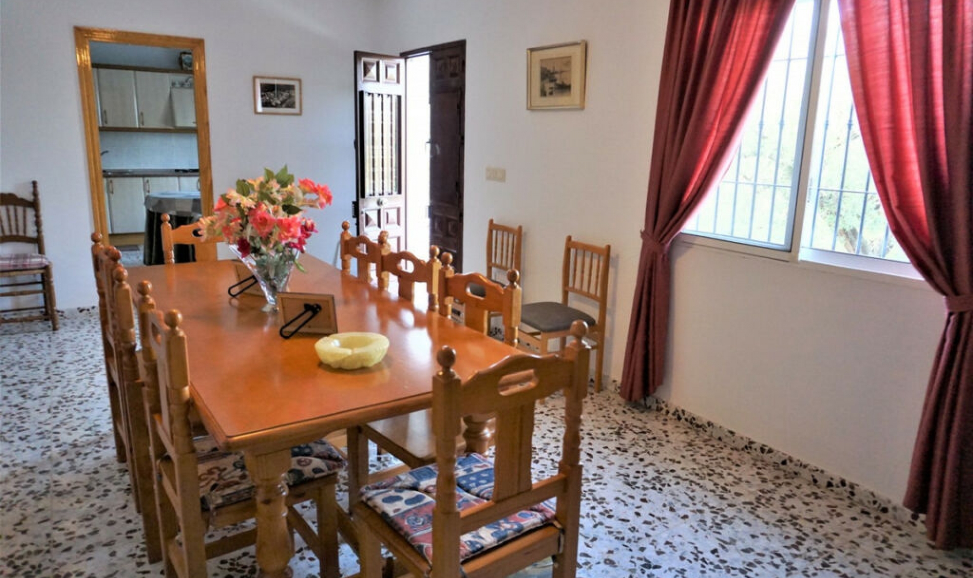 Resale - House -
Alcaucín