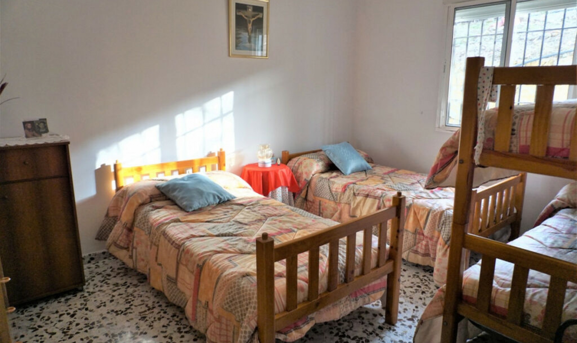 Resale - House -
Alcaucín