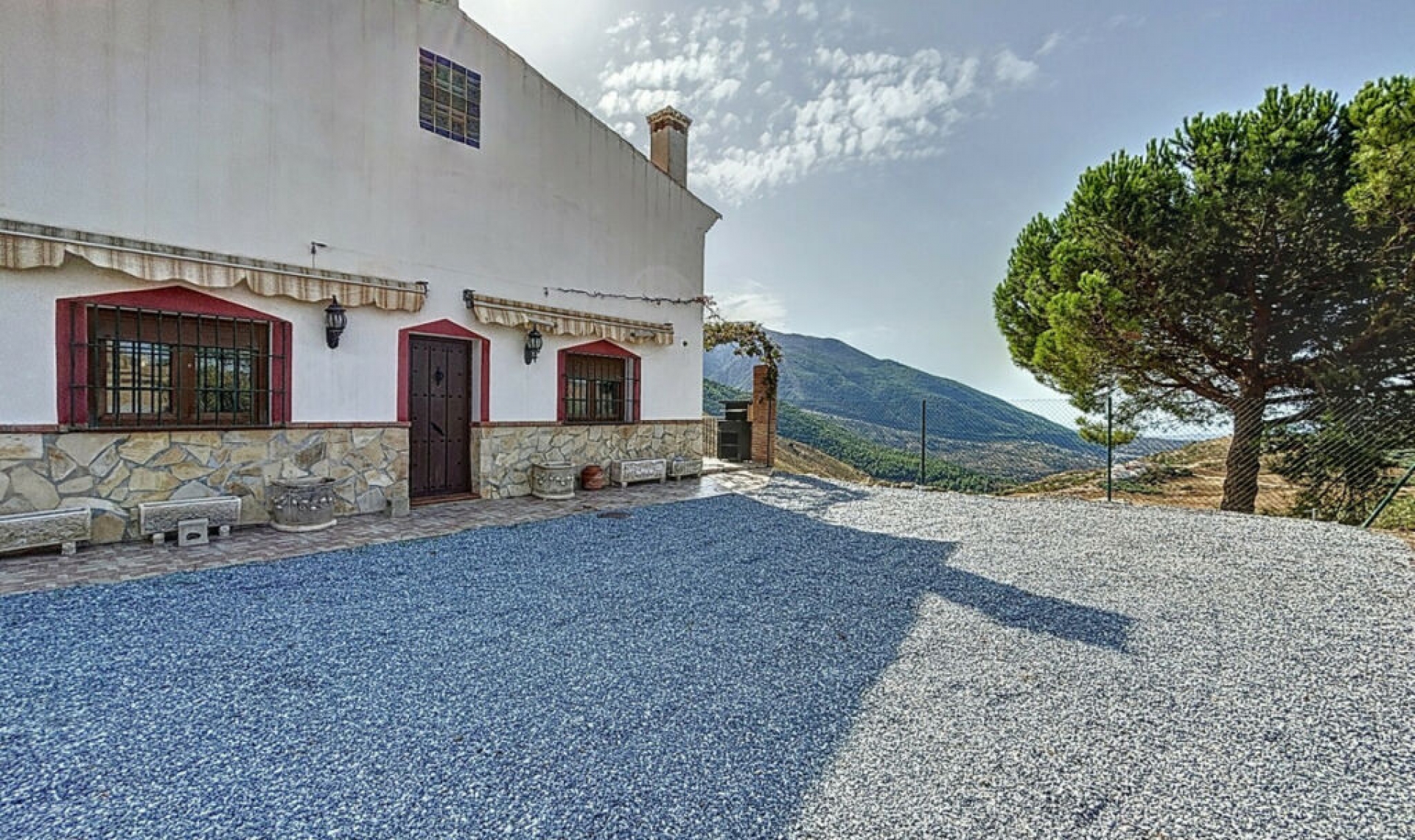 Resale - House -
Alcaucín