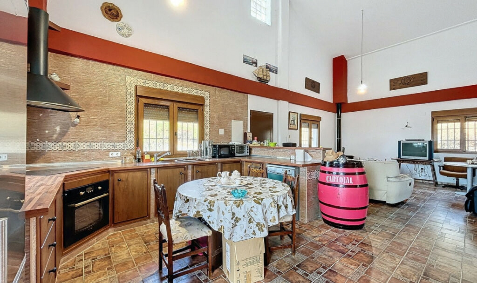 Resale - House -
Alcaucín