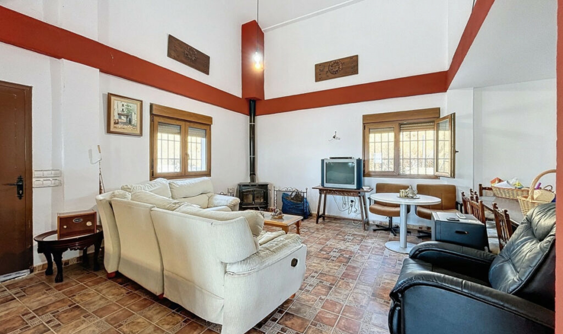 Resale - House -
Alcaucín