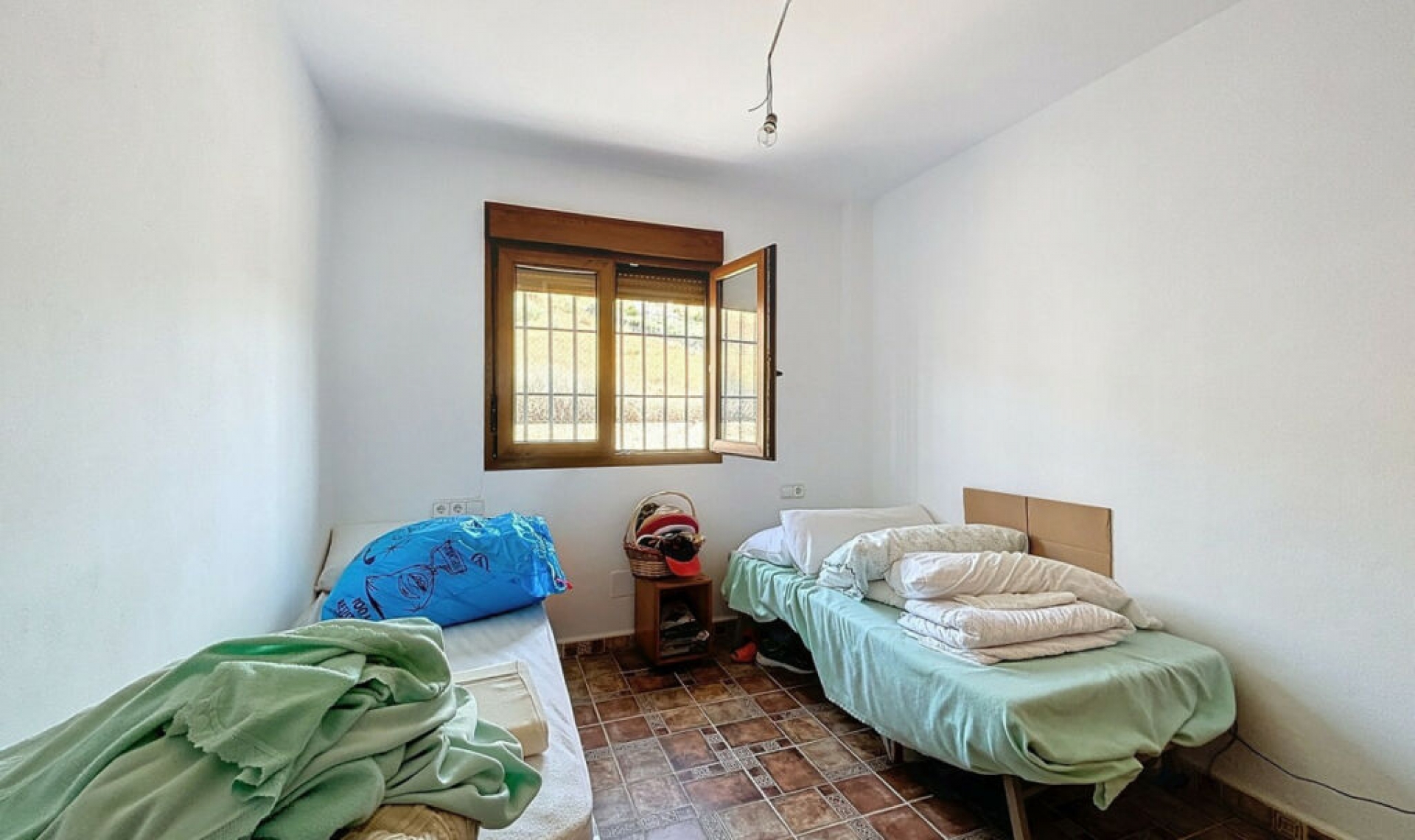 Resale - House -
Alcaucín
