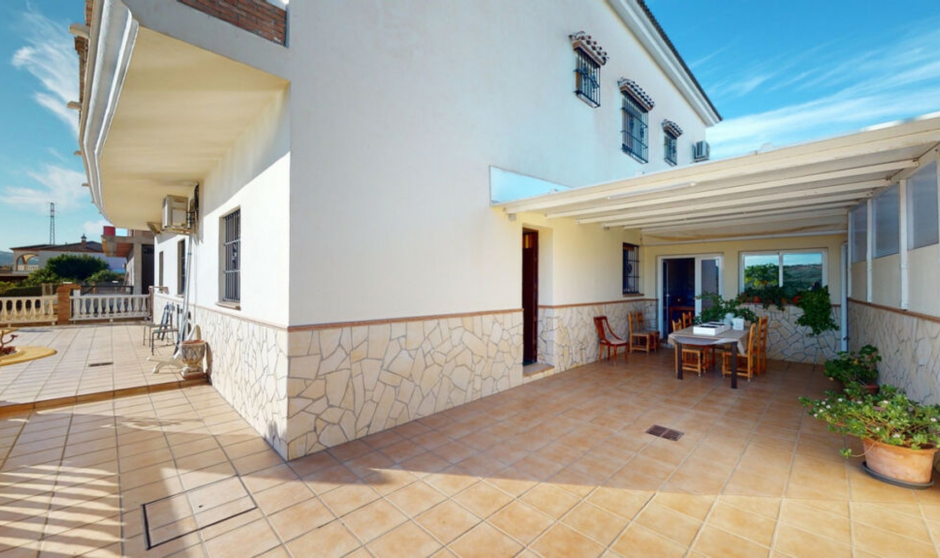 Resale - House -
Alcaucín