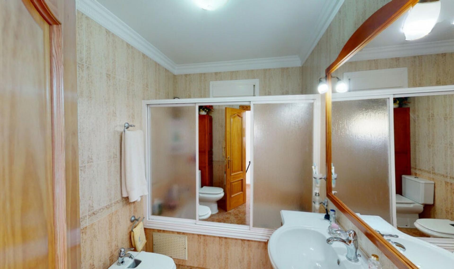 Resale - House -
Alcaucín
