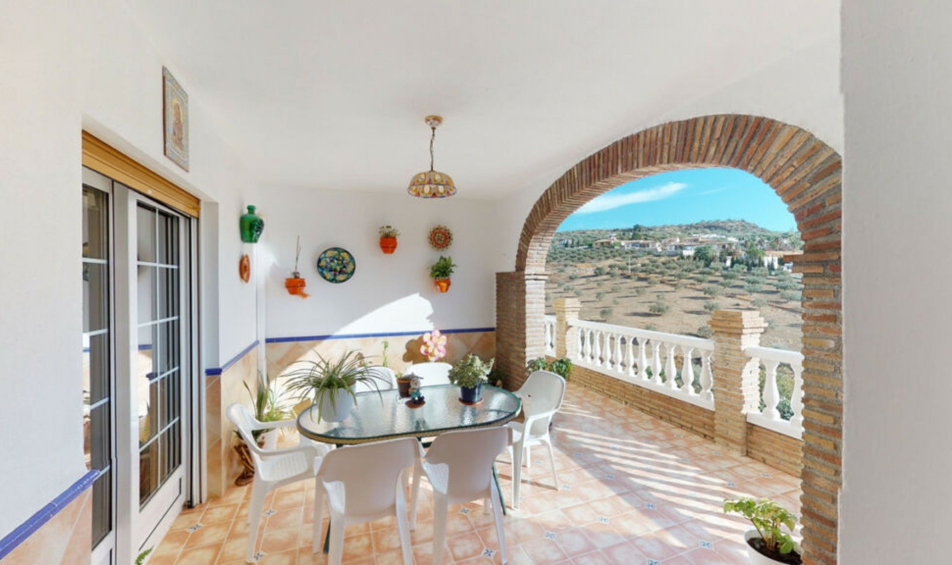 Resale - House -
Alcaucín