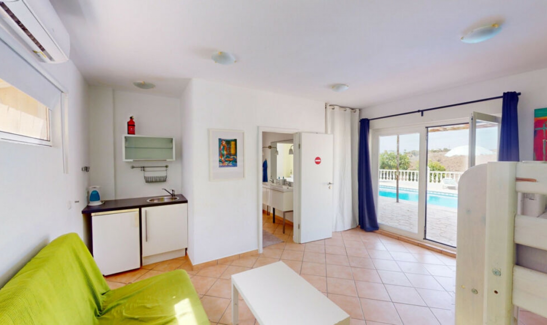 Resale - House -
Algarrobo