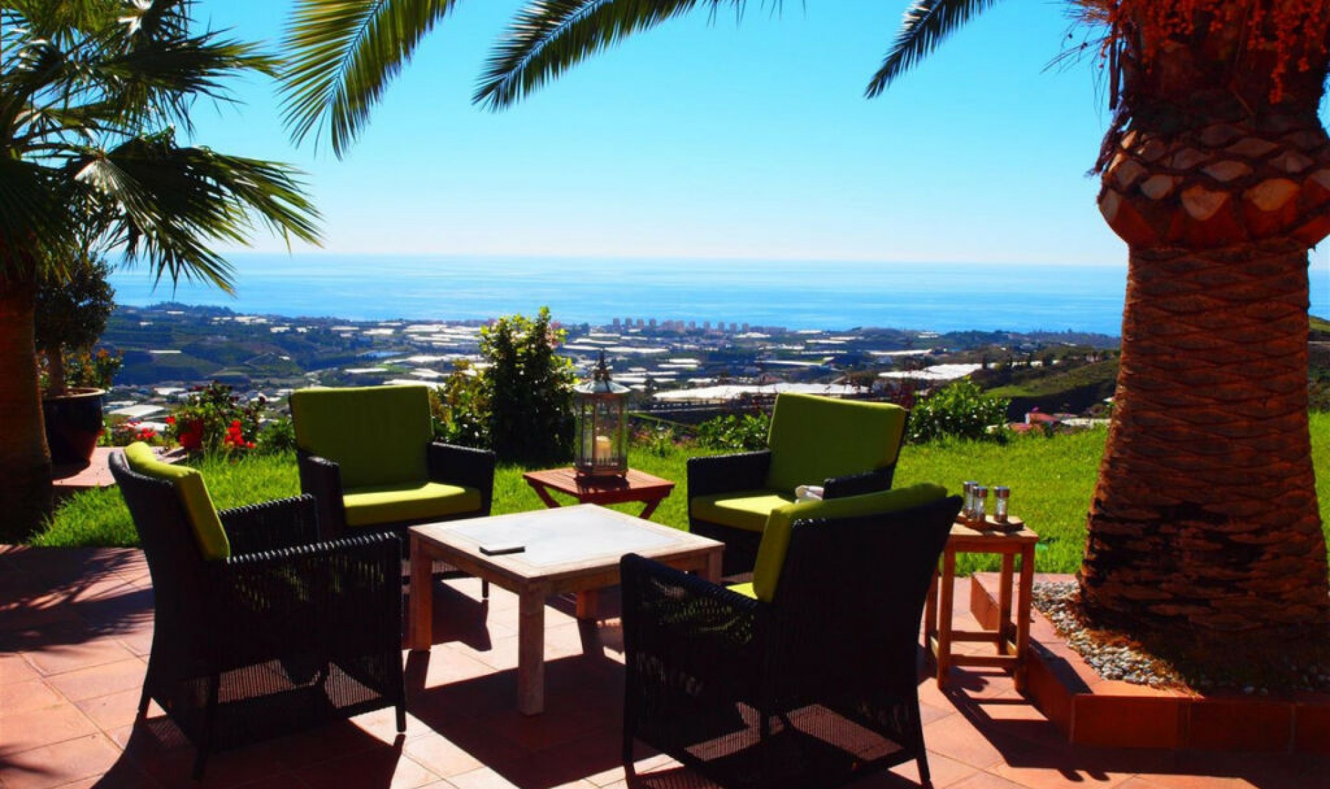 Resale - House -
Algarrobo