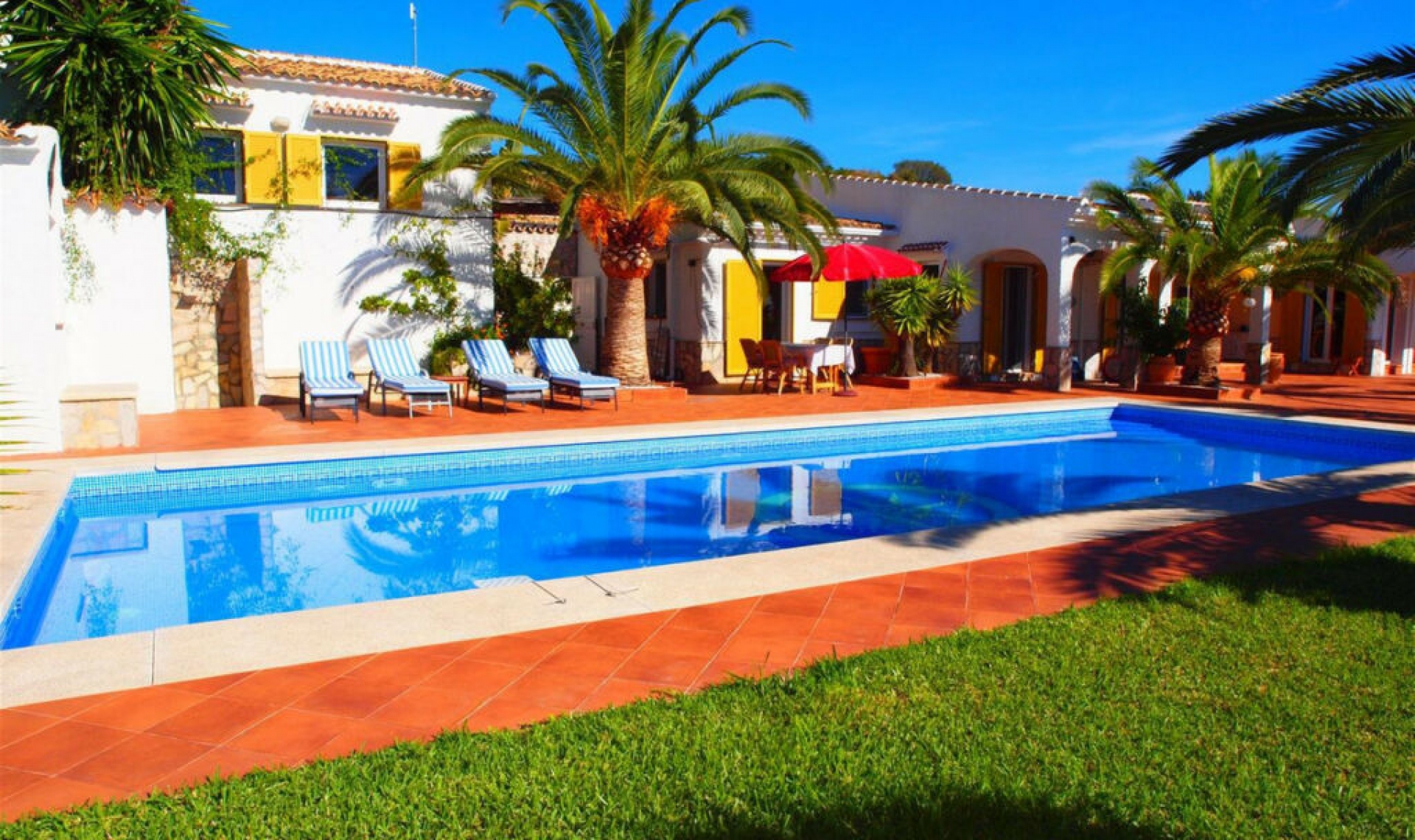 Resale - House -
Algarrobo