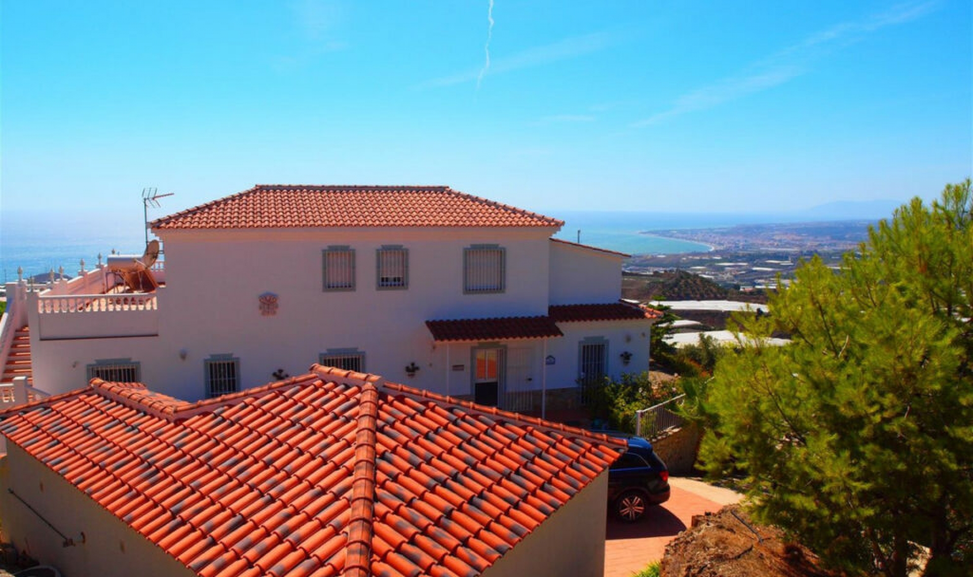 Resale - House -
Algarrobo