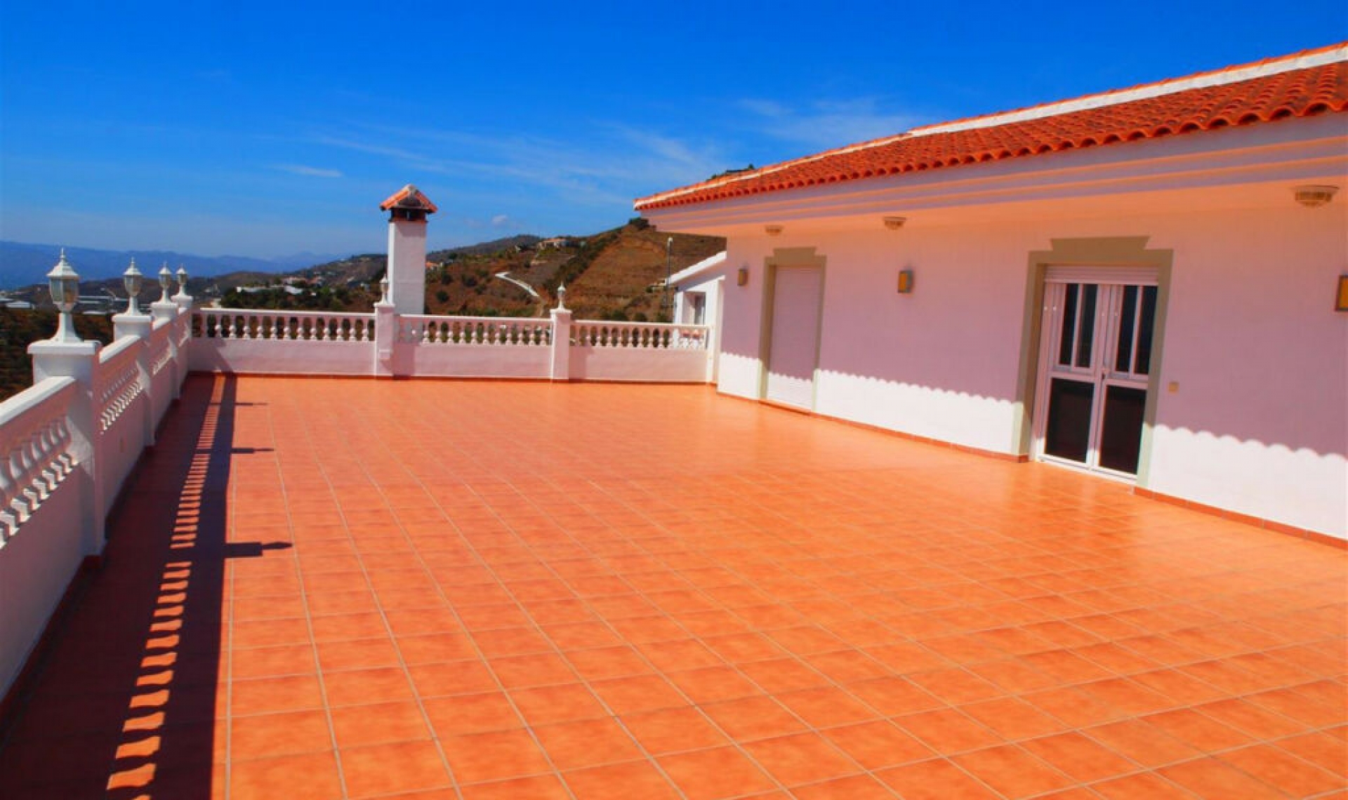 Resale - House -
Algarrobo