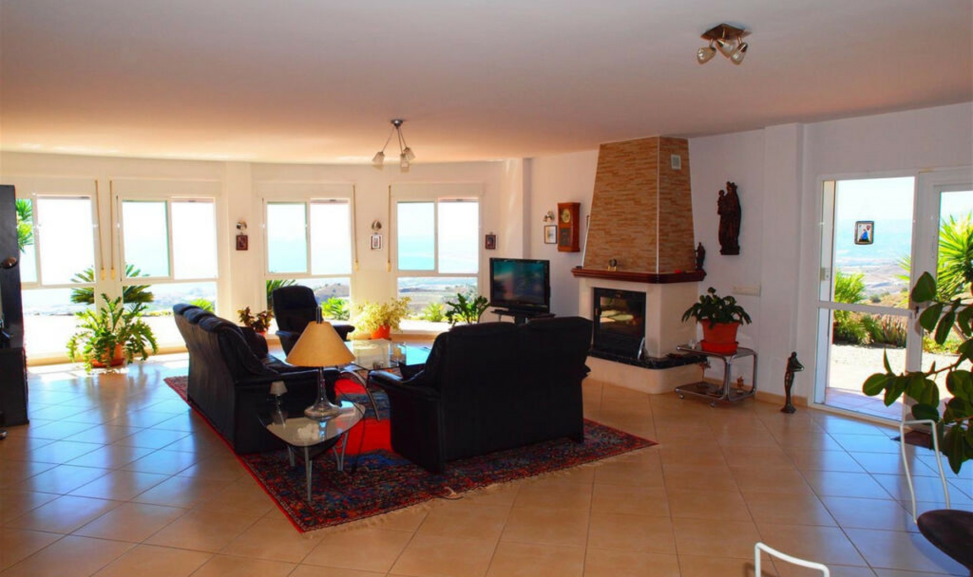 Resale - House -
Algarrobo