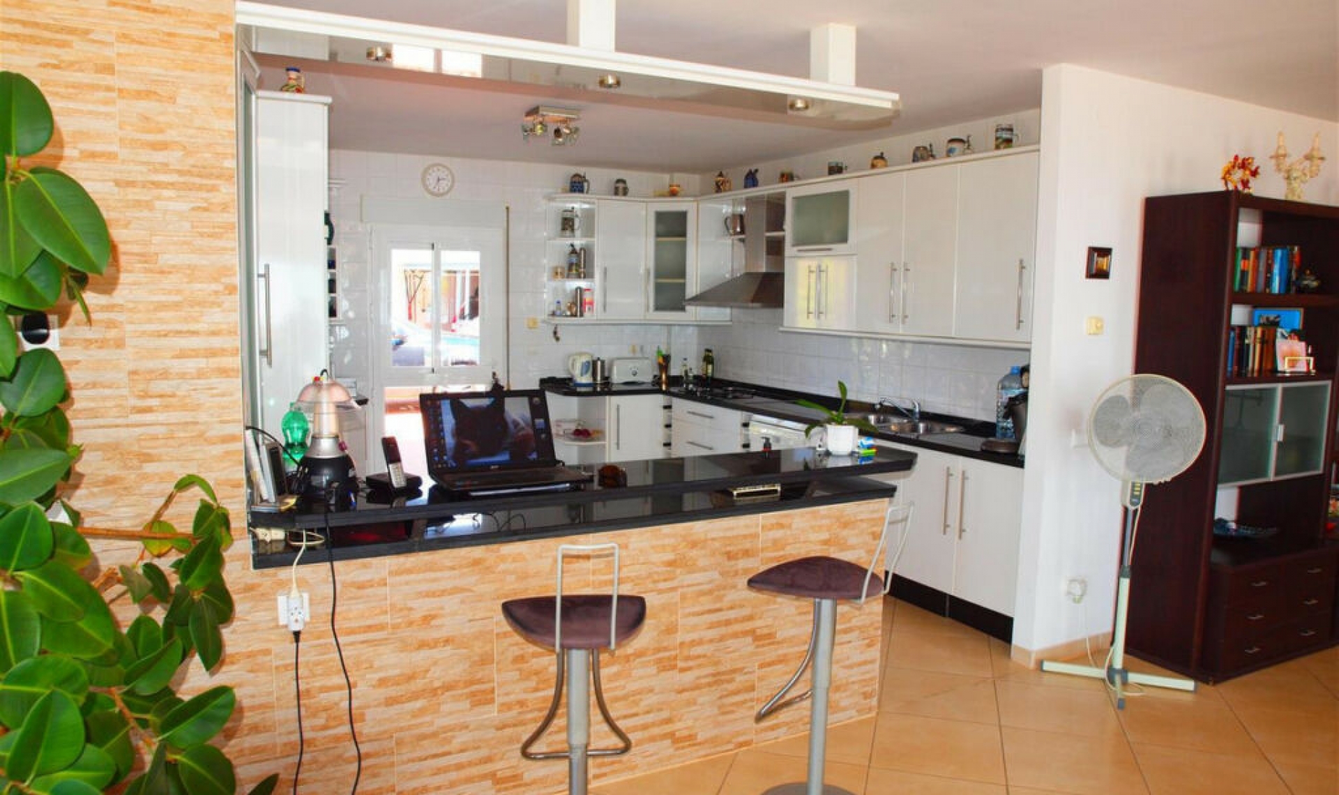 Resale - House -
Algarrobo