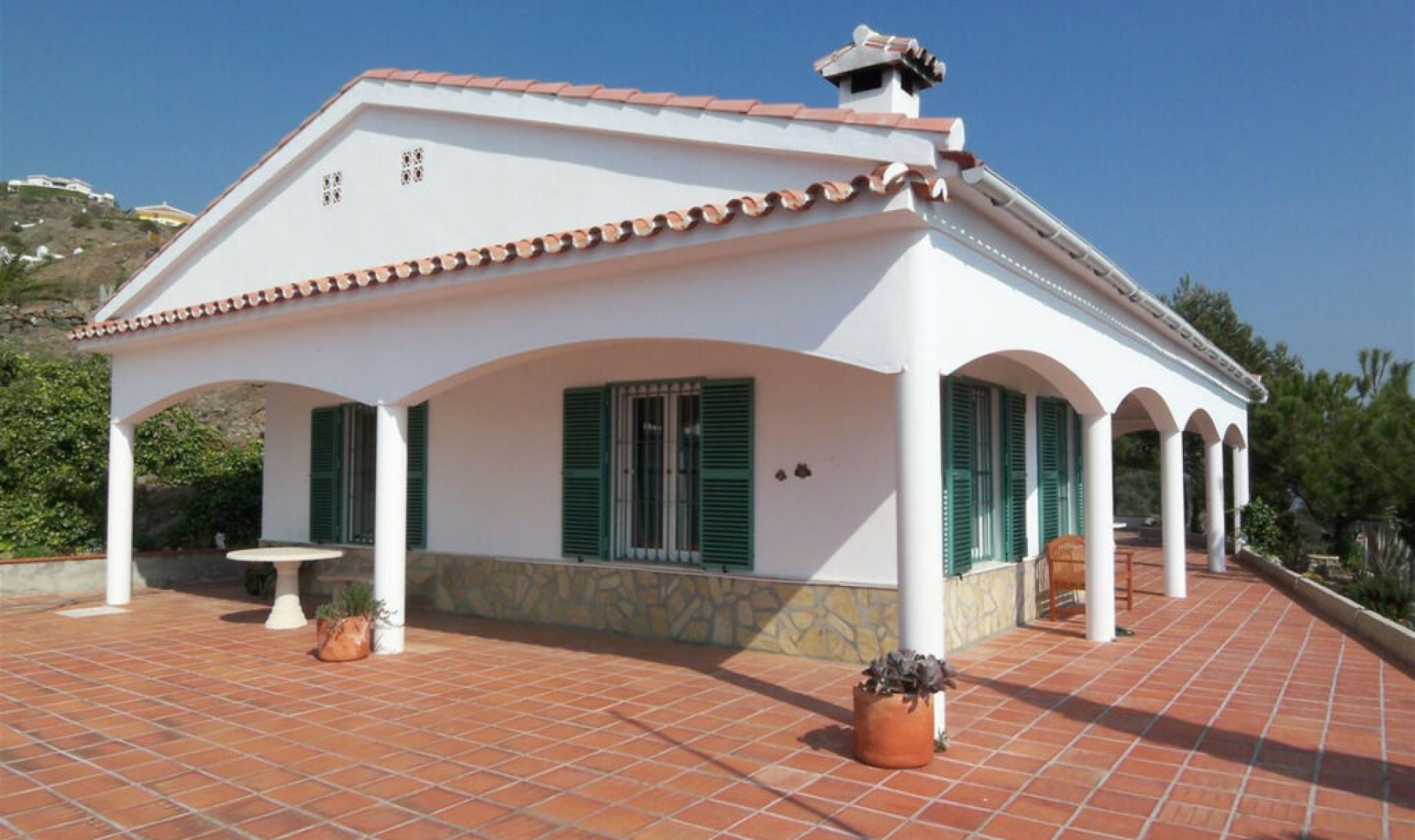 Resale - House -
Algarrobo