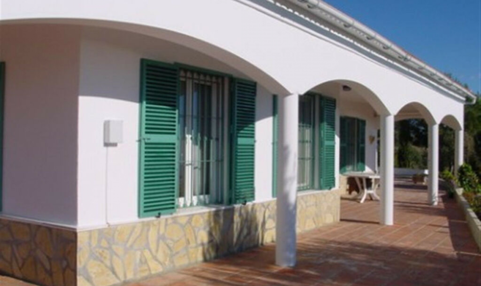 Resale - House -
Algarrobo