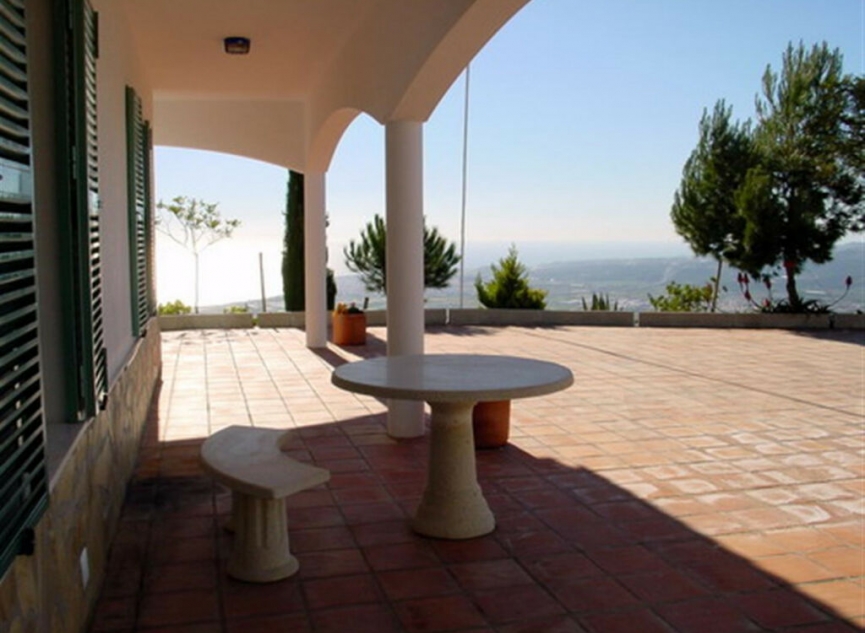 Resale - House -
Algarrobo