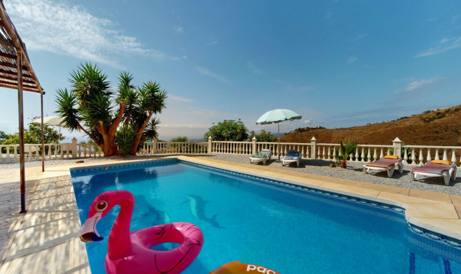 Resale - House -
Algarrobo