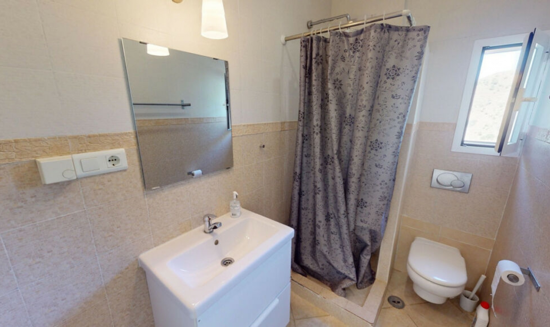 Resale - House -
Algarrobo
