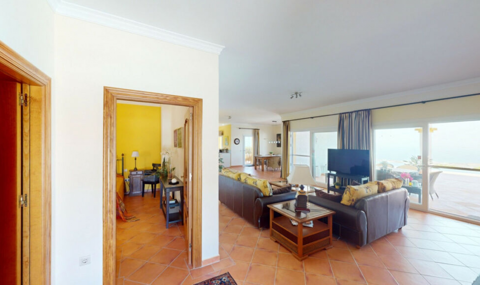Resale - House -
Algarrobo