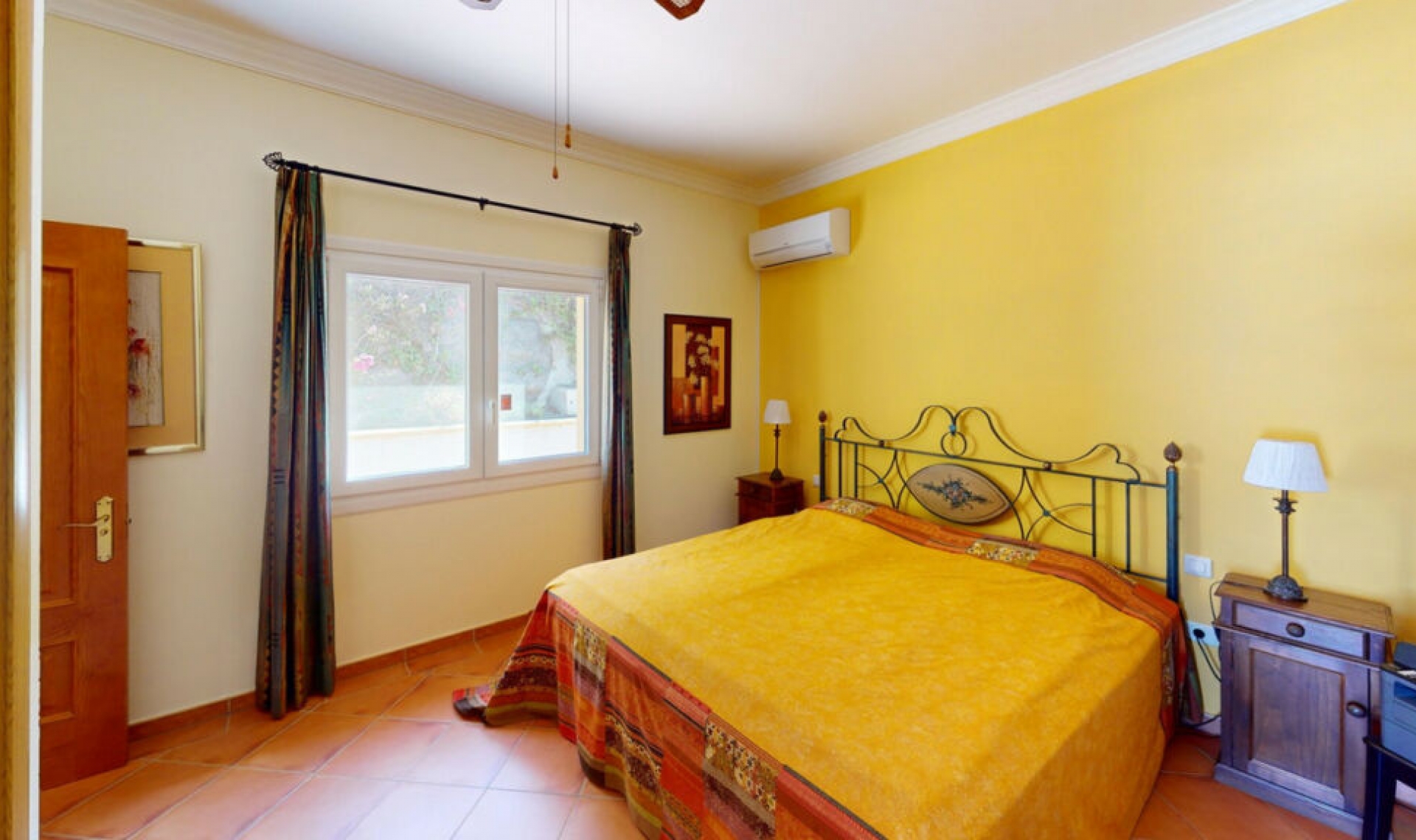 Resale - House -
Algarrobo