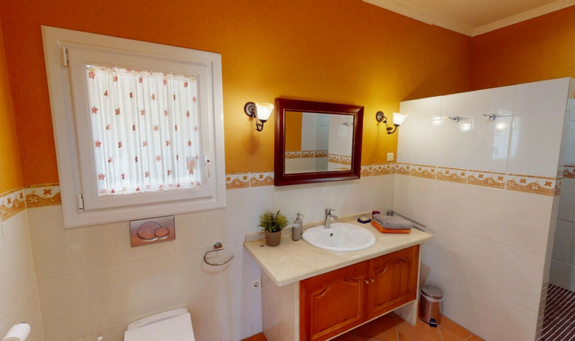 Resale - House -
Algarrobo
