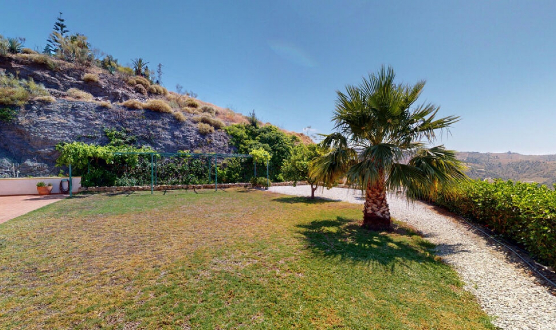Resale - House -
Algarrobo