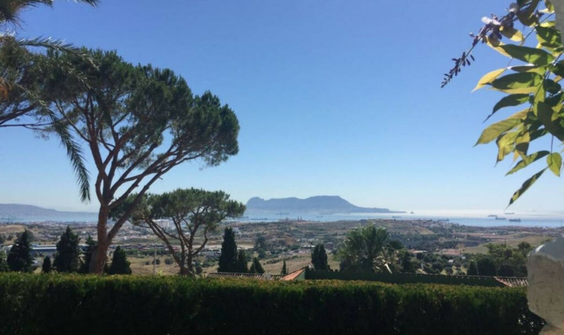 Resale - House -
Algeciras
