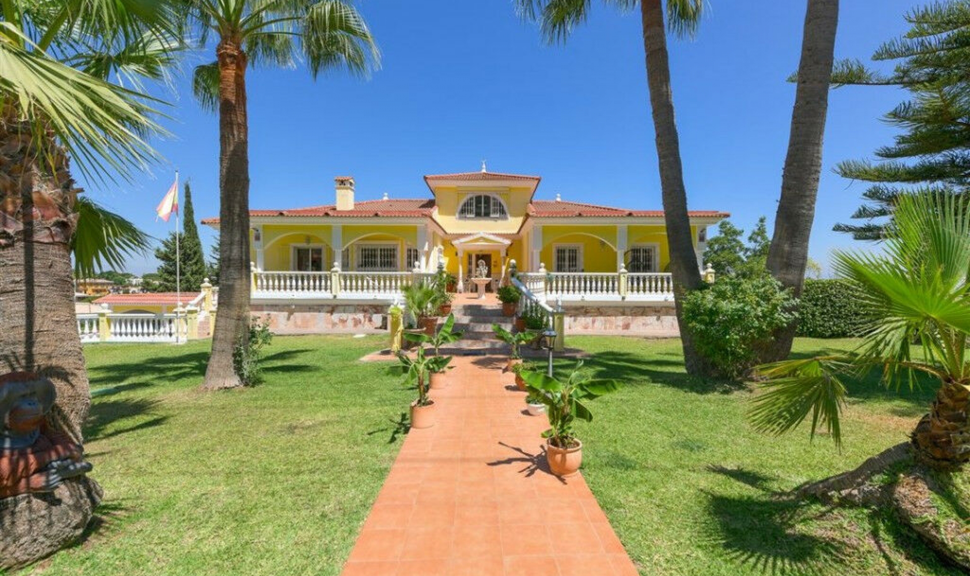 Resale - House -
Alhaurín de la Torre