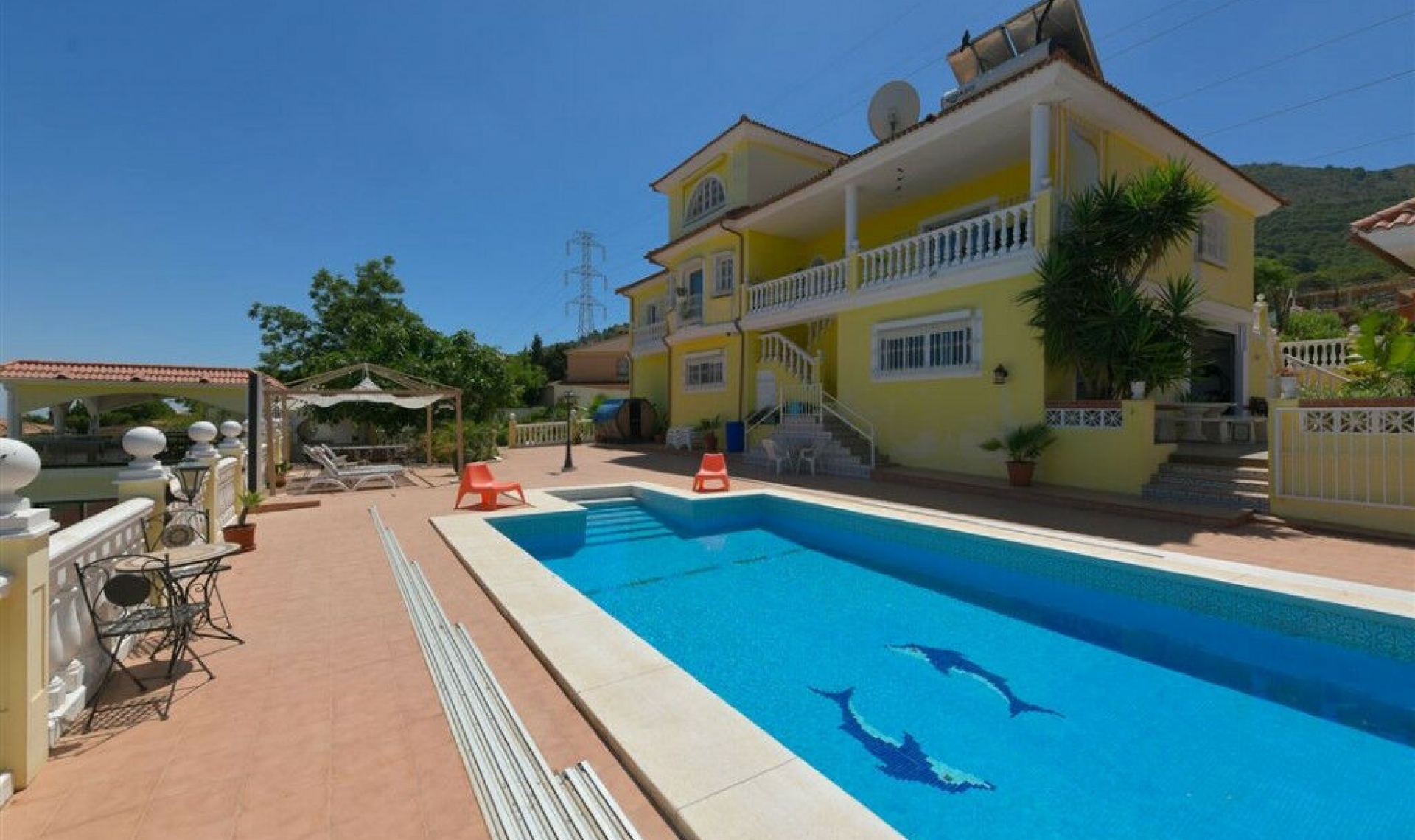 Resale - House -
Alhaurín de la Torre